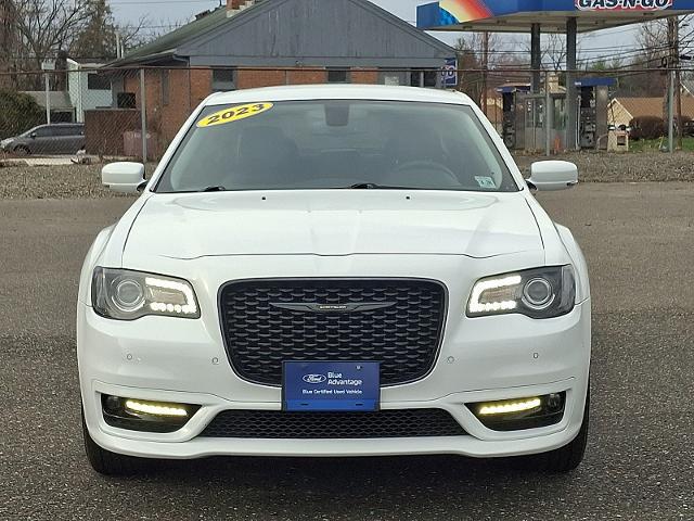 2023 Chrysler 300 Touring L AWD