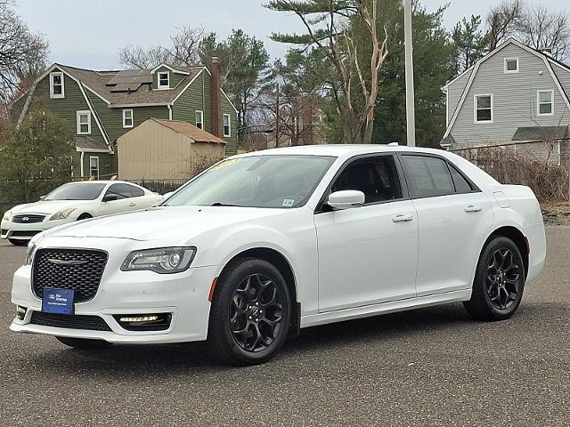 2023 Chrysler 300 Touring L AWD