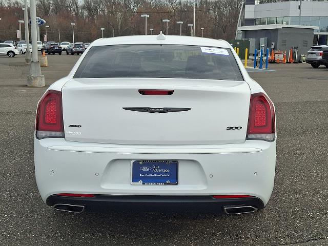 2023 Chrysler 300 Touring L AWD