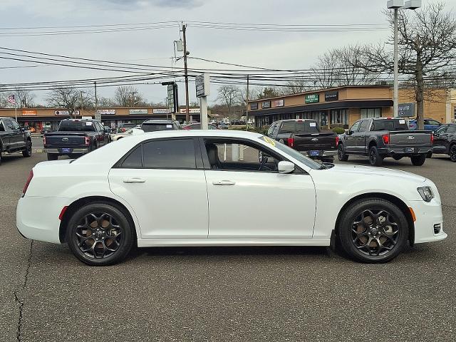2023 Chrysler 300 Touring L AWD