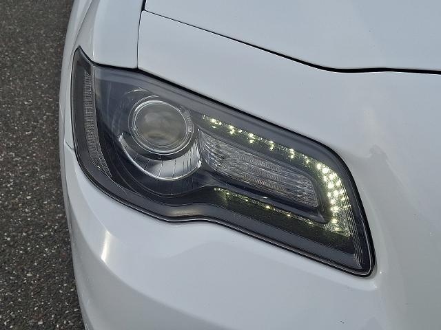 2023 Chrysler 300 Touring L AWD