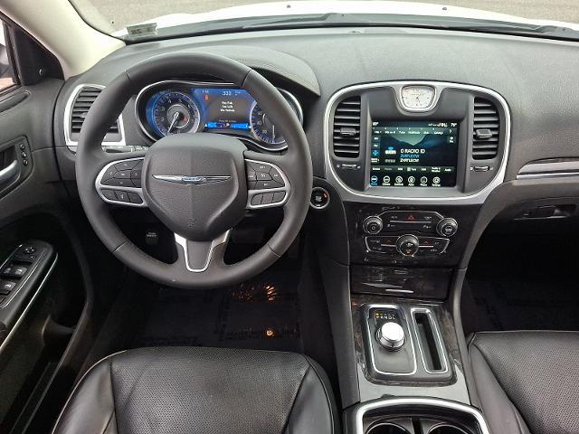 2023 Chrysler 300 Touring L AWD