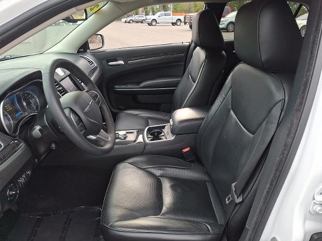 2023 Chrysler 300 Touring L AWD