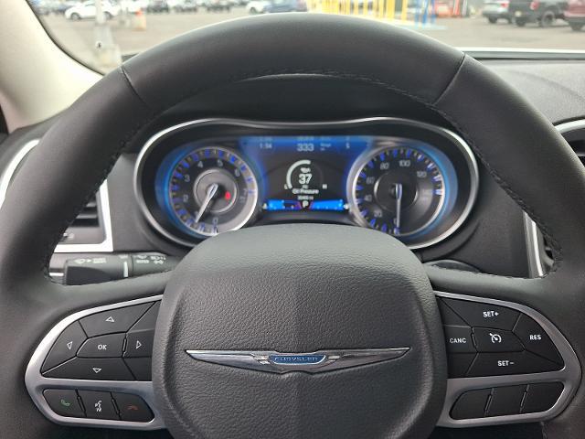 2023 Chrysler 300 Touring L AWD