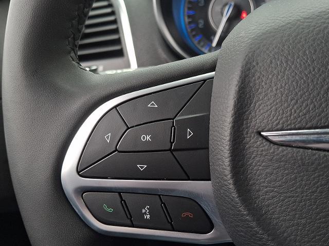 2023 Chrysler 300 Touring L AWD