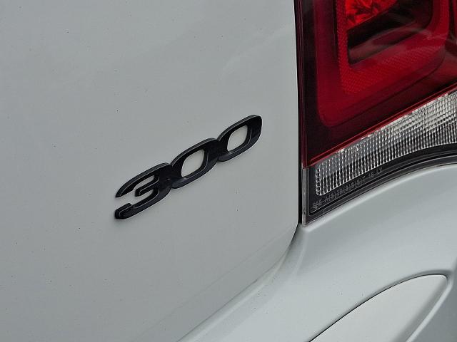 2023 Chrysler 300 Touring L AWD