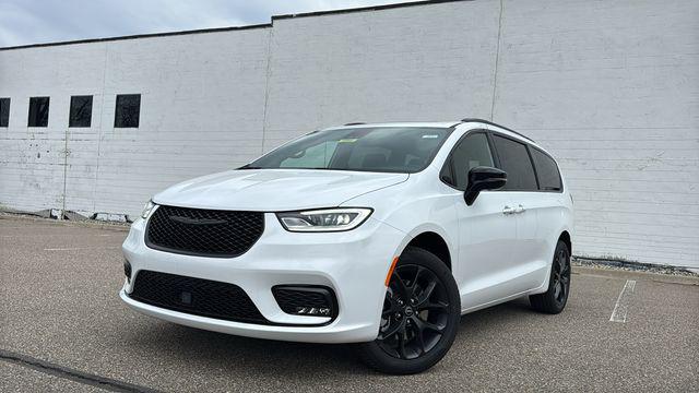 2026 Chrysler Pacifica PACIFICA LIMITED AWD