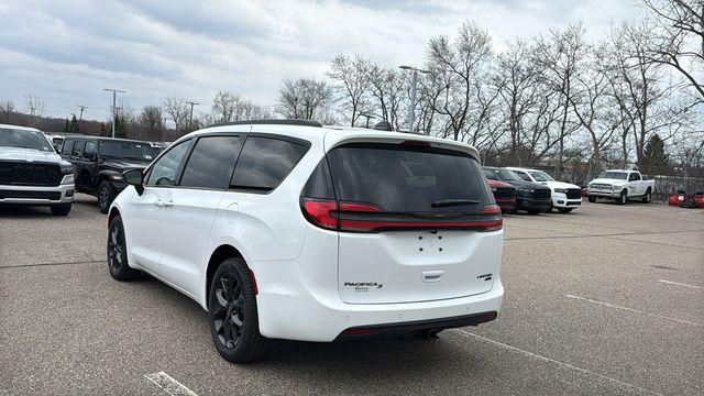 2026 Chrysler Pacifica PACIFICA LIMITED AWD