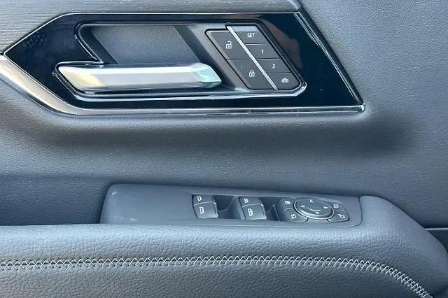 2026 GMC Yukon XL 4WD Denali