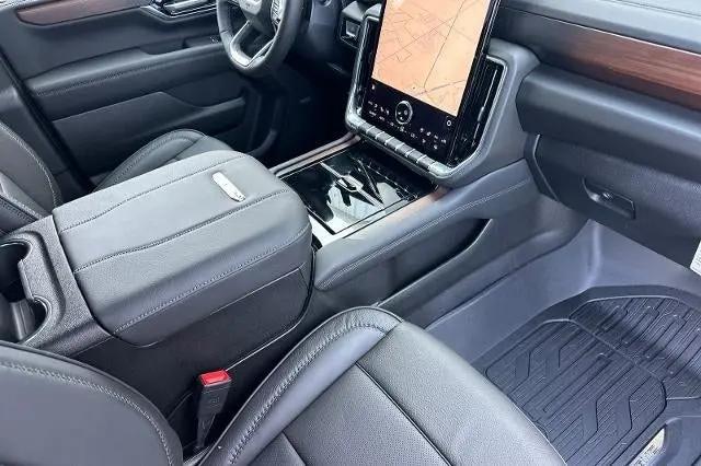 2026 GMC Yukon XL 4WD Denali
