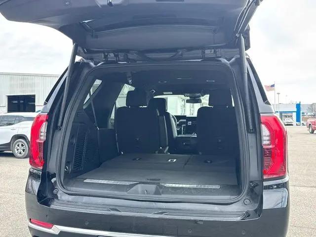 2025 GMC Yukon 4WD Denali