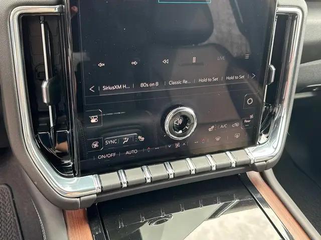 2025 GMC Yukon 4WD Denali