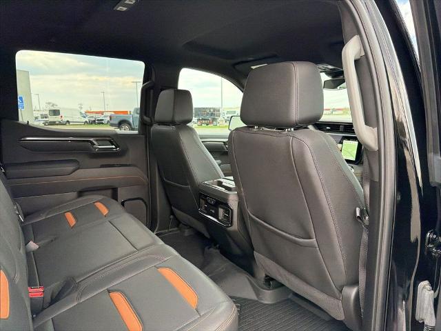 2025 GMC Sierra 1500 4WD Crew Cab Short Box AT4
