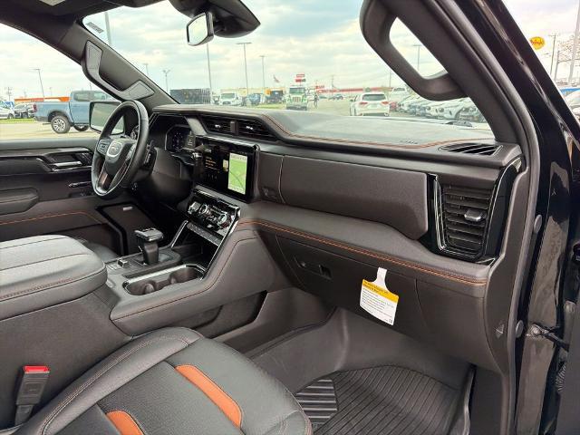 2025 GMC Sierra 1500 4WD Crew Cab Short Box AT4
