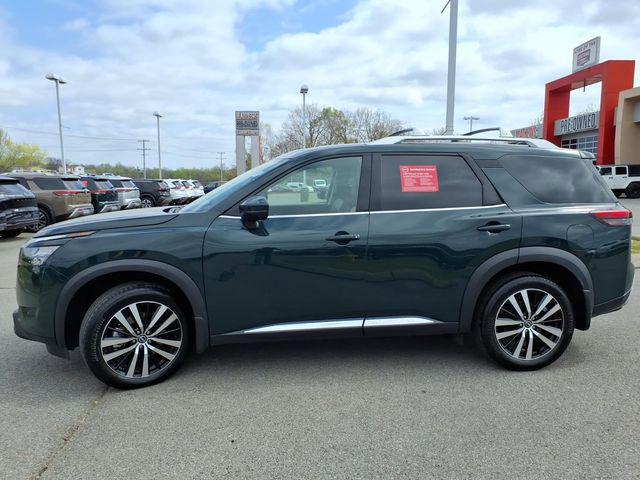 2025 Nissan Pathfinder Platinum FWD