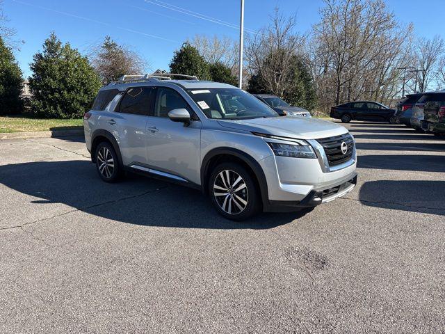 2024 Nissan Pathfinder Platinum 4WD for sale in Clarksville, TN