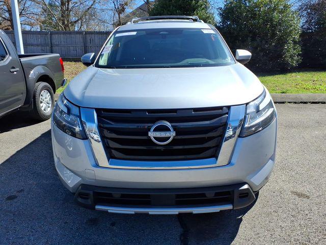 2024 Nissan Pathfinder Platinum 4WD