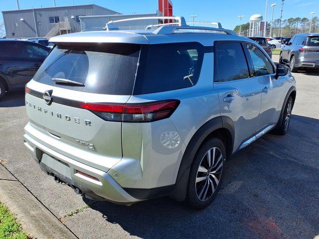 2024 Nissan Pathfinder Platinum 4WD