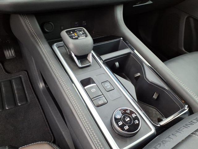2024 Nissan Pathfinder Platinum 4WD
