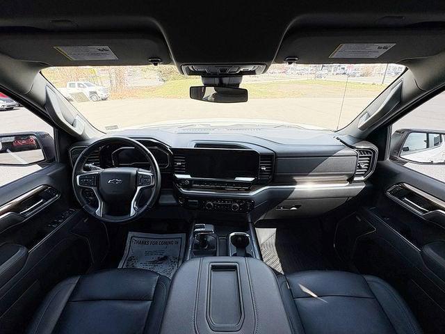 2022 Chevrolet Silverado 1500 4WD Crew Cab Short Bed RST