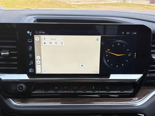 2022 Chevrolet Silverado 1500 4WD Crew Cab Short Bed RST