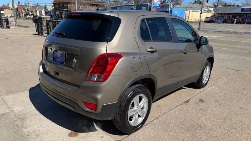 2022 Chevrolet Trax AWD LS