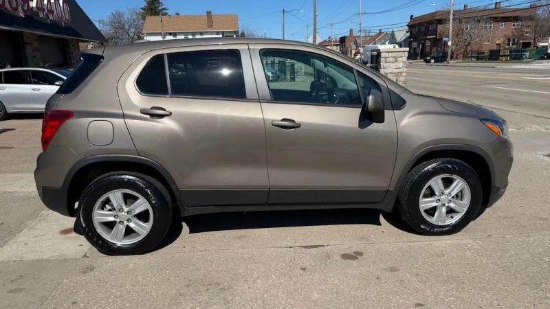 2022 Chevrolet Trax AWD LS