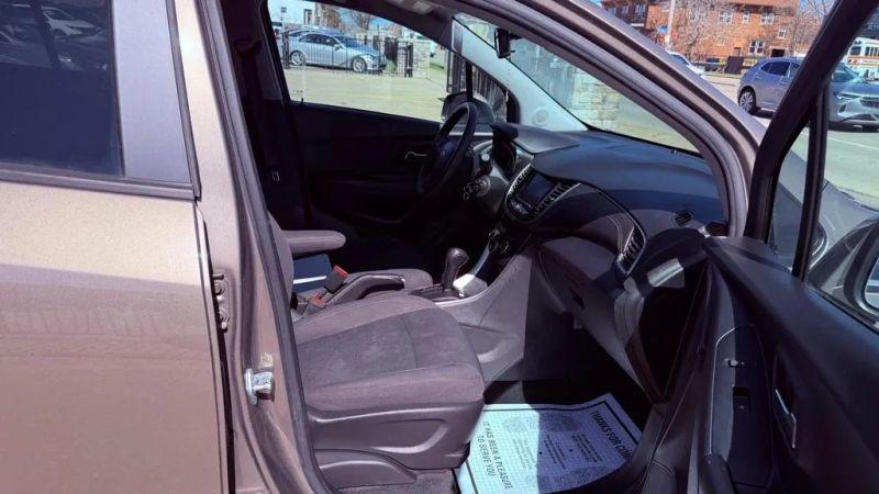 2022 Chevrolet Trax AWD LS