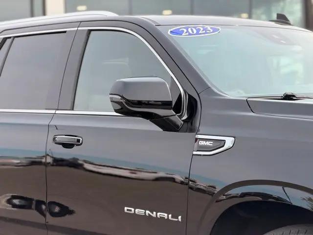 2023 GMC Yukon 4WD Denali