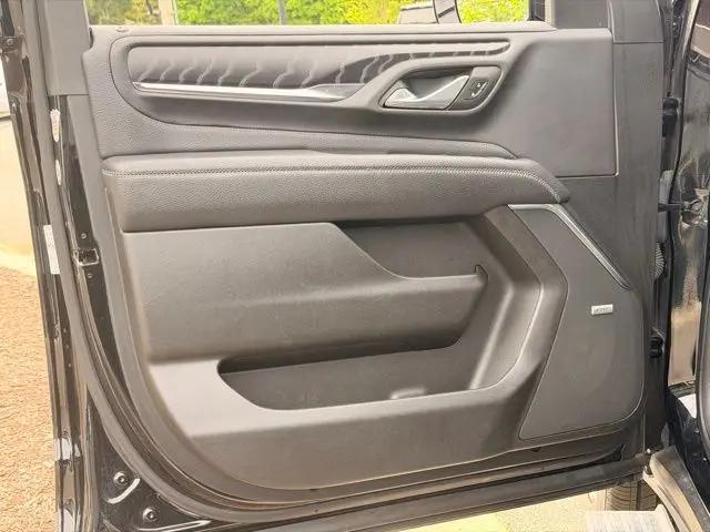 2023 GMC Yukon 4WD Denali