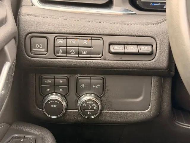 2023 GMC Yukon 4WD Denali