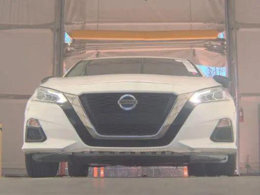 2021 Nissan Altima SR FWD