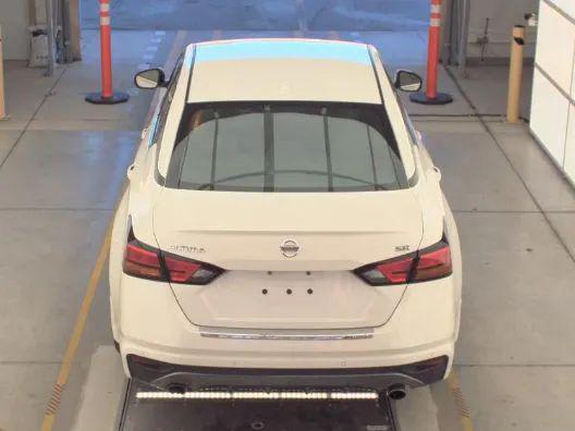 2021 Nissan Altima SR FWD
