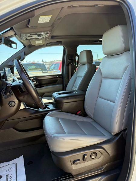 2022 Chevrolet Suburban 2WD LT