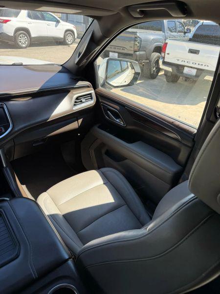 2022 Chevrolet Suburban 2WD LT