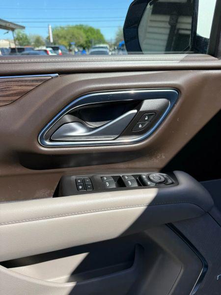 2022 Chevrolet Suburban 2WD LT