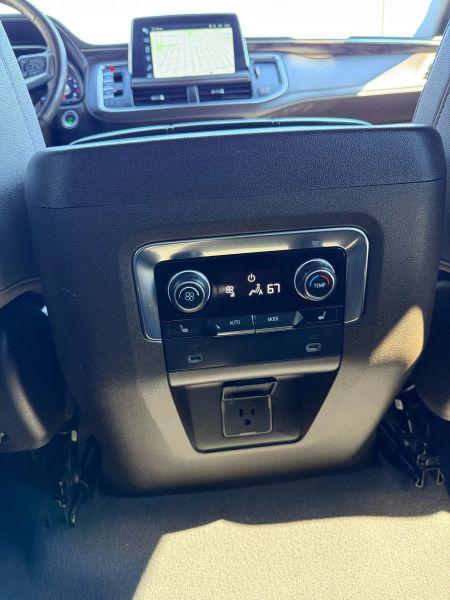 2022 Chevrolet Suburban 2WD LT