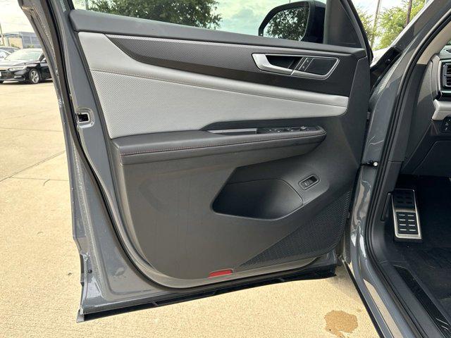 2026 Volkswagen Atlas Peak Edition