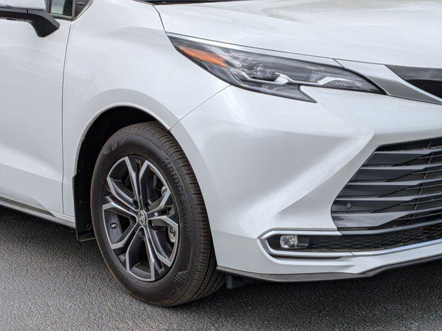 2025 Toyota Sienna Platinum