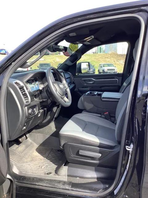 2023 Ram 1500 Big Horn Crew Cab 4x4 5'7" Box