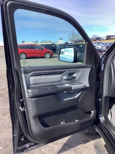2023 Ram 1500 Big Horn Crew Cab 4x4 5'7" Box