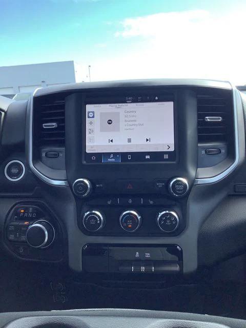 2023 Ram 1500 Big Horn Crew Cab 4x4 5'7" Box