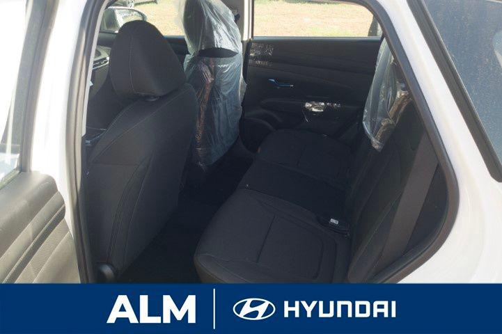 New 2026 White Pearl HYUNDAI SE FWD image 16