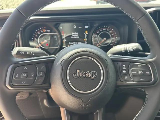 2026 Jeep Gladiator Sport