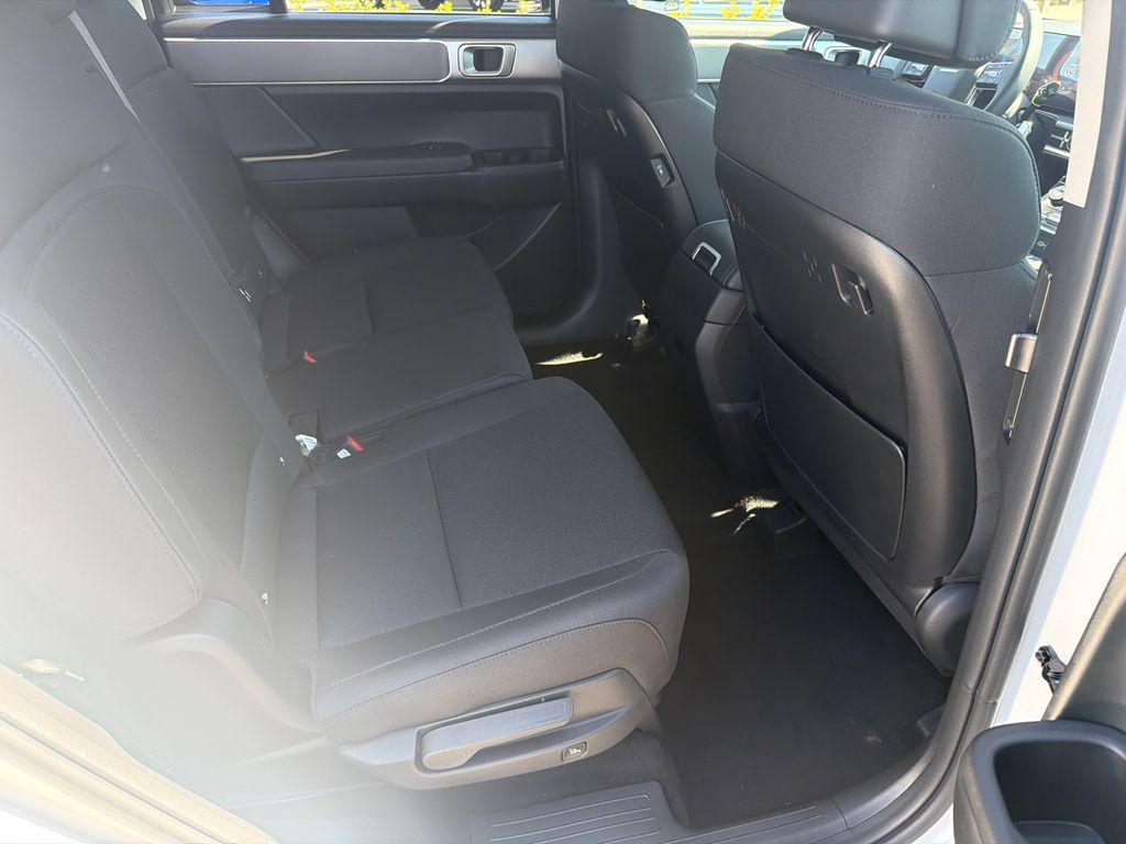 New 2026 White HYUNDAI SE FWD image 16
