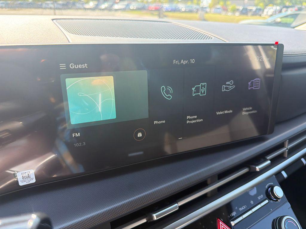 New 2026 White HYUNDAI SE FWD image 28