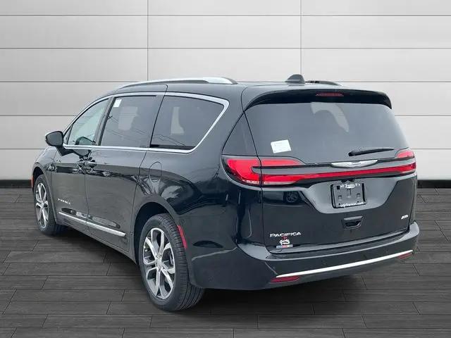2026 Chrysler Pacifica Pinnacle AWD