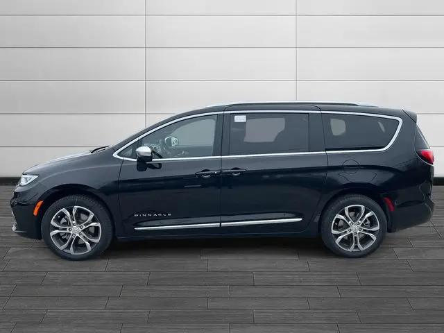 2026 Chrysler Pacifica Pinnacle AWD