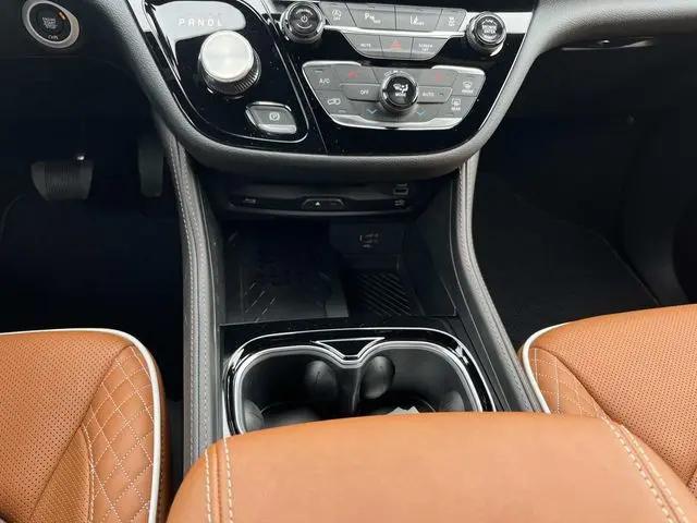 2026 Chrysler Pacifica Pinnacle AWD