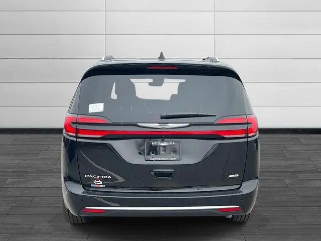 2026 Chrysler Pacifica Pinnacle AWD